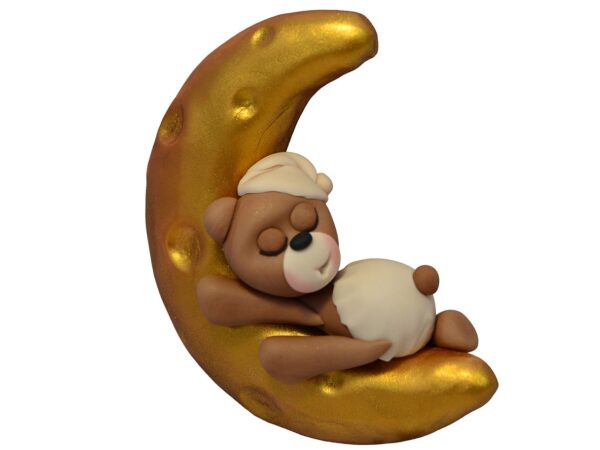 MIŚ NA ZŁOTYM KSIĘŻYCU